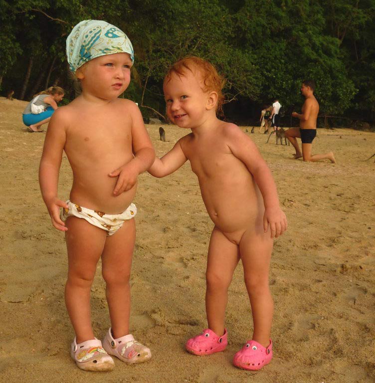 дети на пляже