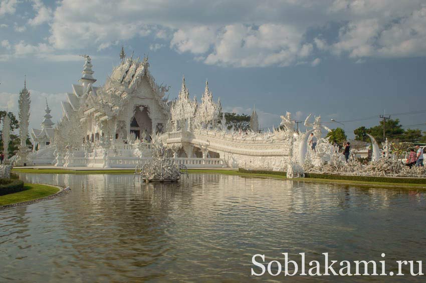 Белый храм Wat Rong Khun в Чианграе, фото, отзывы