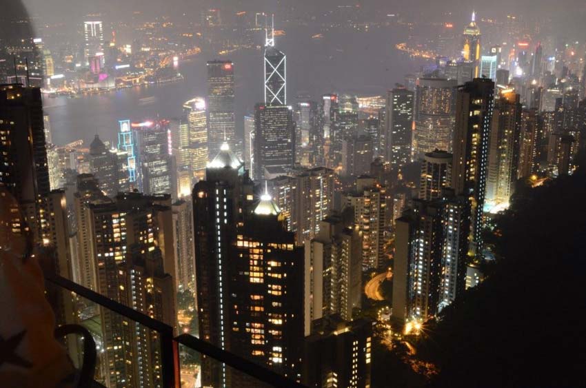 Пик Виктория в Гонконге: экстремальный трамвай, шикарные панорамы и Брюс Ли
